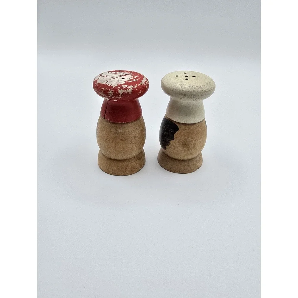 Vintage Salt & Pepper‎ Wooden Salt & Pepper Shakers Set Mr And Mrs People